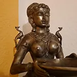 Seminarhaus Arya Maitreya 카우프보이렌
