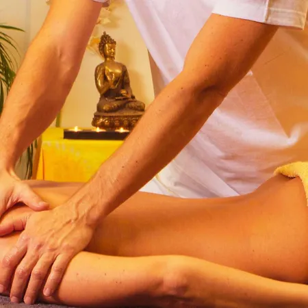 Hotell Seminarhaus Arya Maitreya