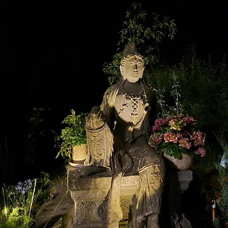 Seminarhaus Arya Maitreya