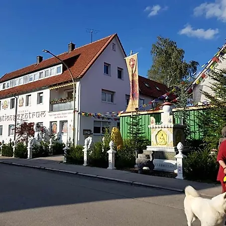 Seminarhaus Arya Maitreya