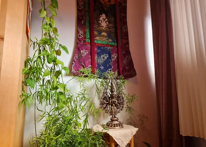 Hotel Seminarhaus Arya Maitreya